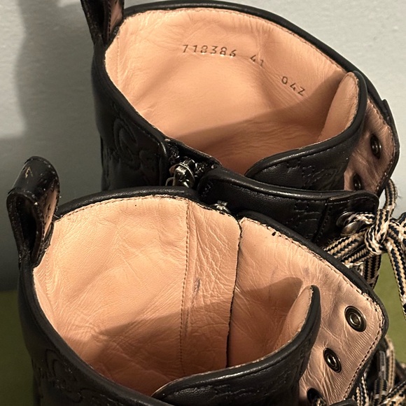 Gucci black leather GG quilted monogram boots - Picture 6 of 16